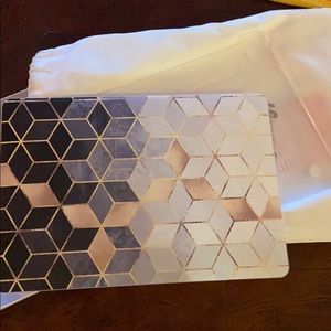 𝐂𝐚𝐬𝐞𝐢𝐟𝐲 𝐌𝐚𝐜𝐛𝐨𝐨𝐤 𝟏𝟑” 𝐂𝐚𝐬𝐞